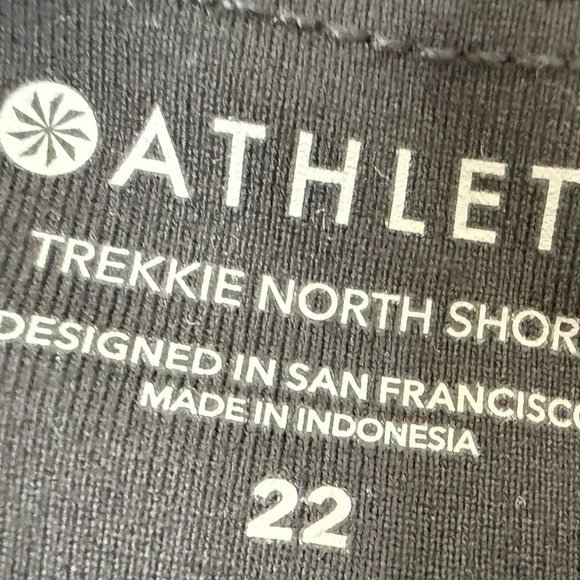 Athleta Womens Black Trekkie North Pull On Nylon Stretch Shorts 22 Plus NEW 1073 - Picture 3 of 3